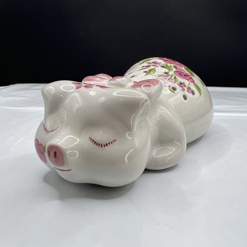 Vintage 1978 Avon Pampered Piglet Ceramic Pomander Potpourri Holder